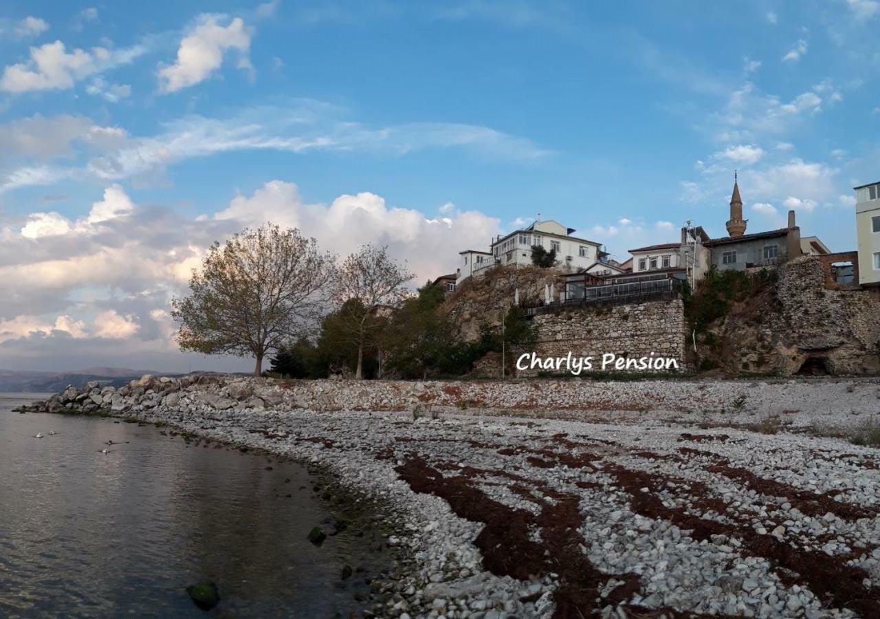Charly'S Pension Egirdir Buitenkant foto